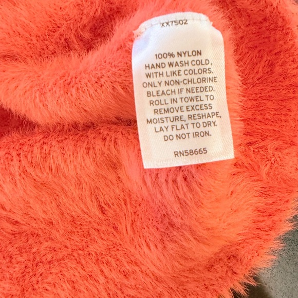 Open Edit Fuzzy Coral Short Sleeve Sweater NEW - Picture 8 of 8
